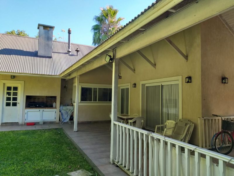 susanamerlepropiedades - Casa en venta Anexo Club Alemán 